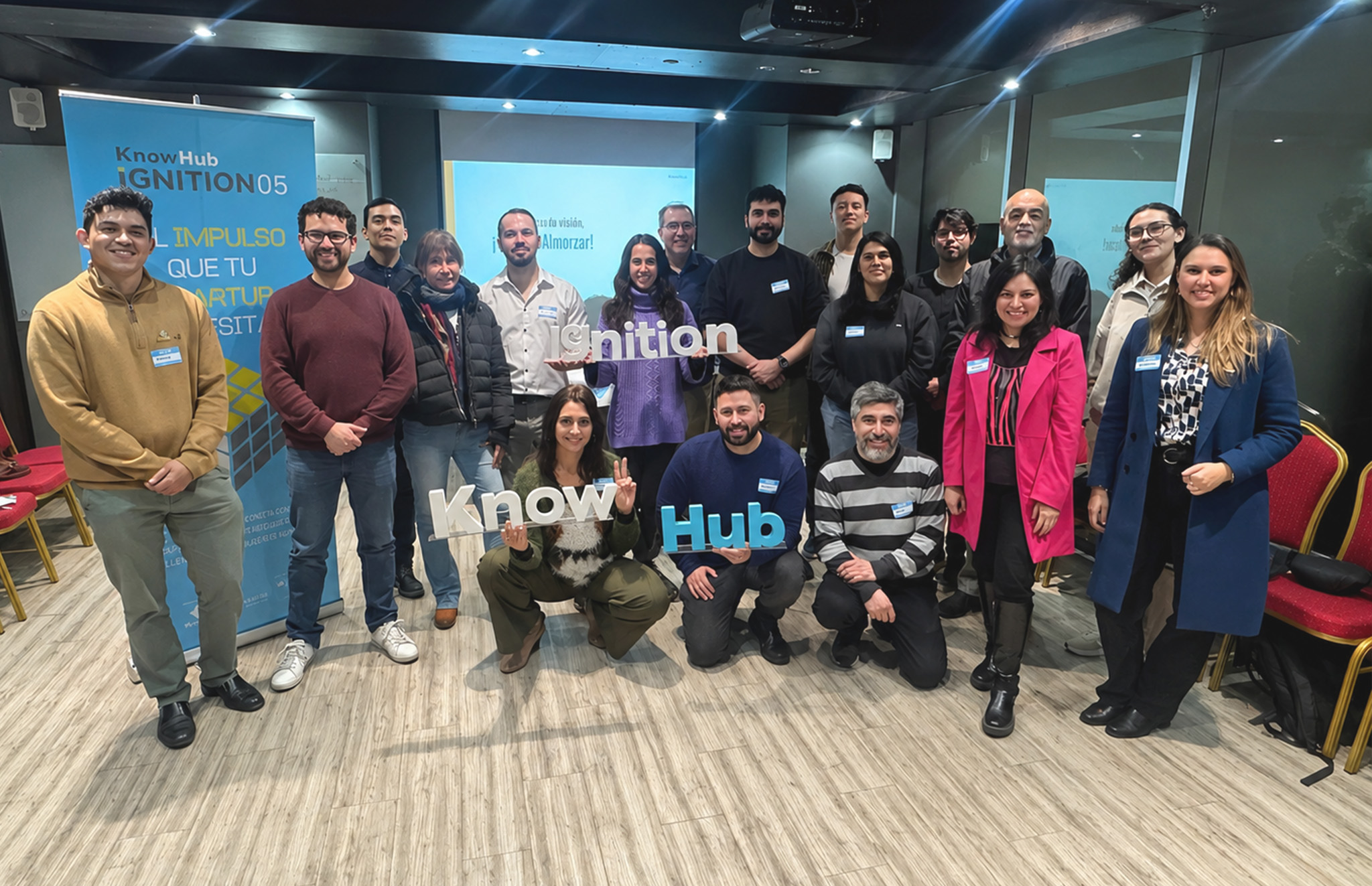 Taller "Tu Voz en el Mundo" Know Hub 2025