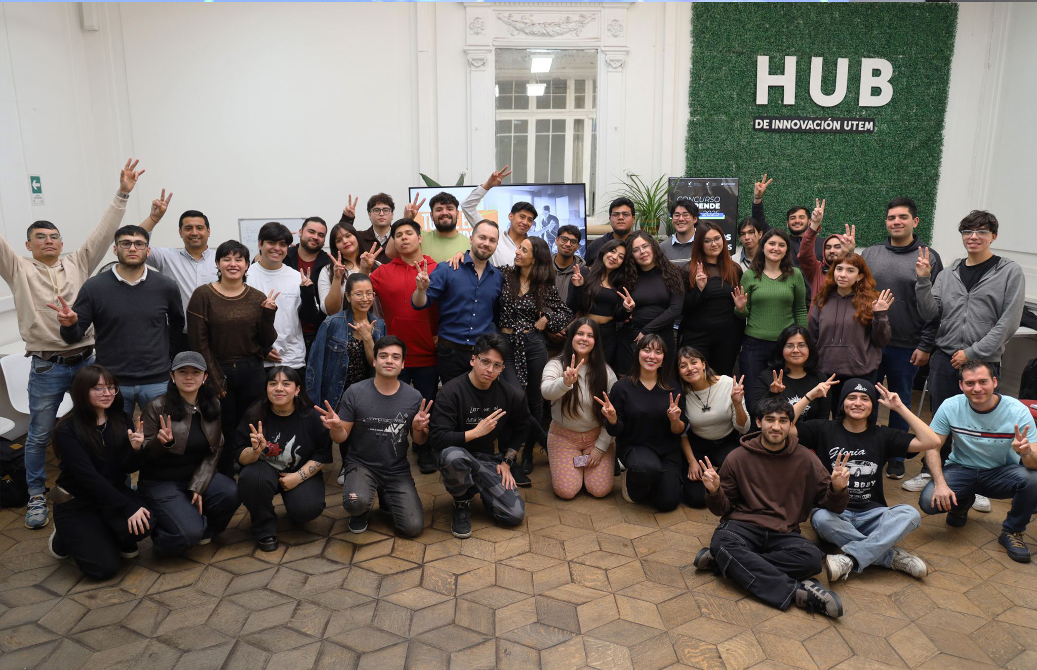 Taller "Tu Voz en el Mundo" HUB UTEM 2025